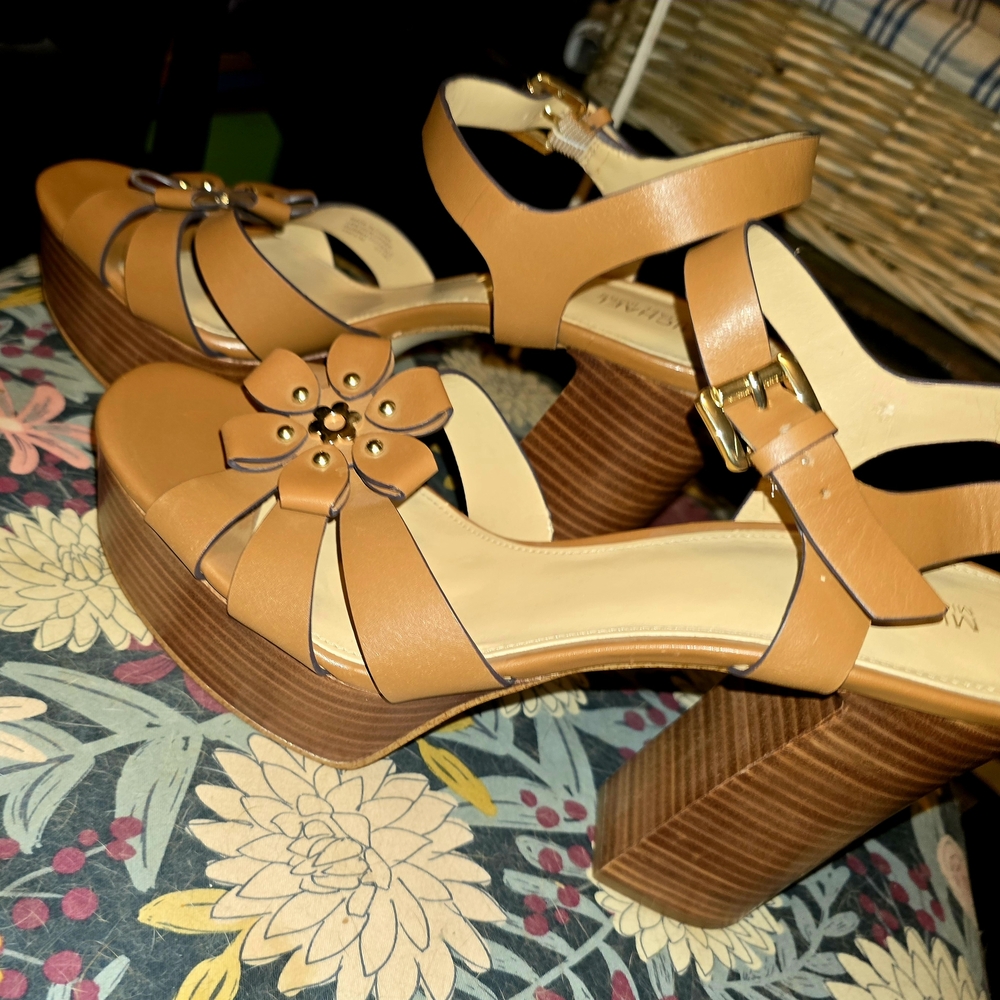 Michael Kors Tan Platform Sandals with Strappy Design